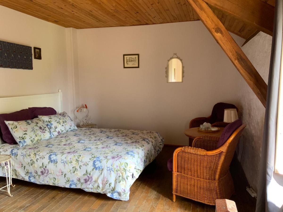 Domaine Les Teuilleres Bed & Breakfast Lacam-d'Ourcet Exterior photo